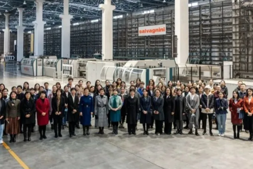 新盛娱乐集团接待黑龙江省妇联领导一行莅临调研考察