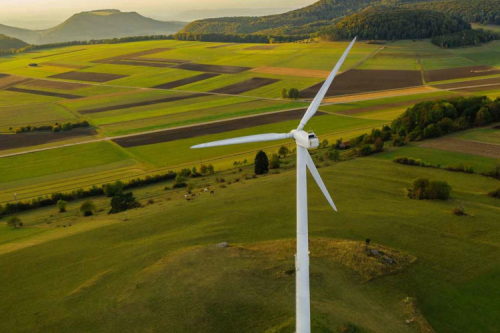 以电力能源新生态引领低碳发展的时代之音 | 新盛娱乐集团齐齐哈尔分散式风电项目开始吊装
