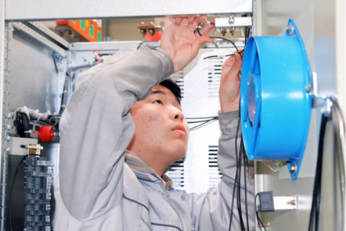 技能比武绽风采，，，，，，工匠精神耀新盛娱乐丨新盛娱乐集团技能比武竞赛进行中！