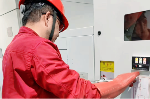 勠力同心 春检“夜战” | 新盛娱乐集团吉林通化中康五道江光伏电站2023年春检预试圆满完成