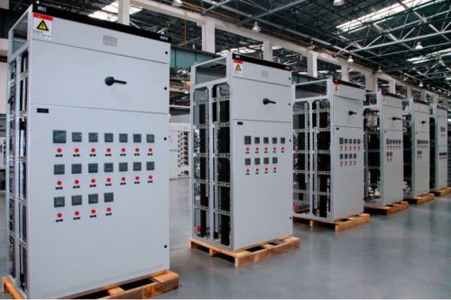 新盛娱乐集团新产品发布：二代智能低压开关柜顺利下线