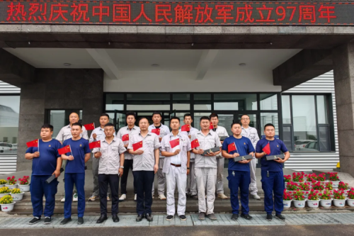 新盛娱乐集团举办“八一”建军节退役军人职工座谈会